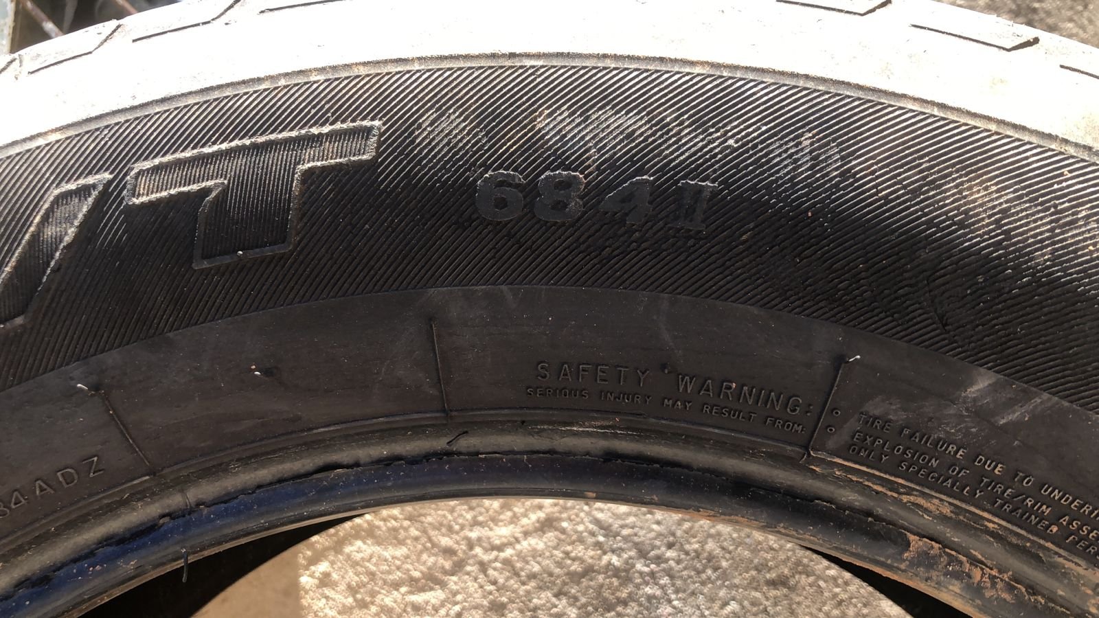 Miniatura 5 - Pneu 265/60R18 Bridgestone Dueler HT 684 II 110H Aro 18
